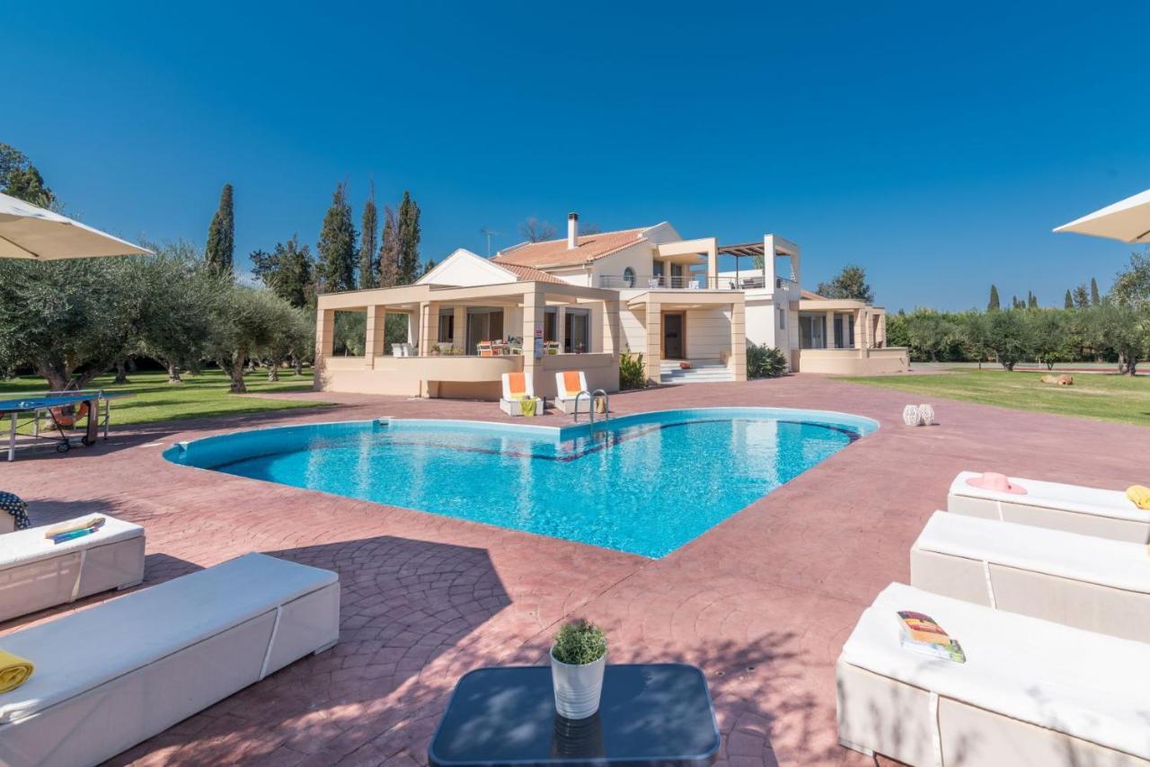 Astarte Villas - Istar Villa With Tennis Court Makhairádhon Exterior foto